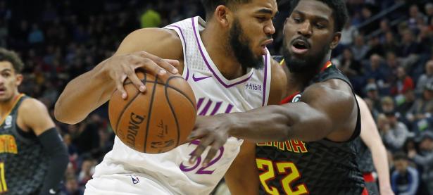 九游体育-包含费德勒关键节点出色防守，老鹰带队取胜！的词条